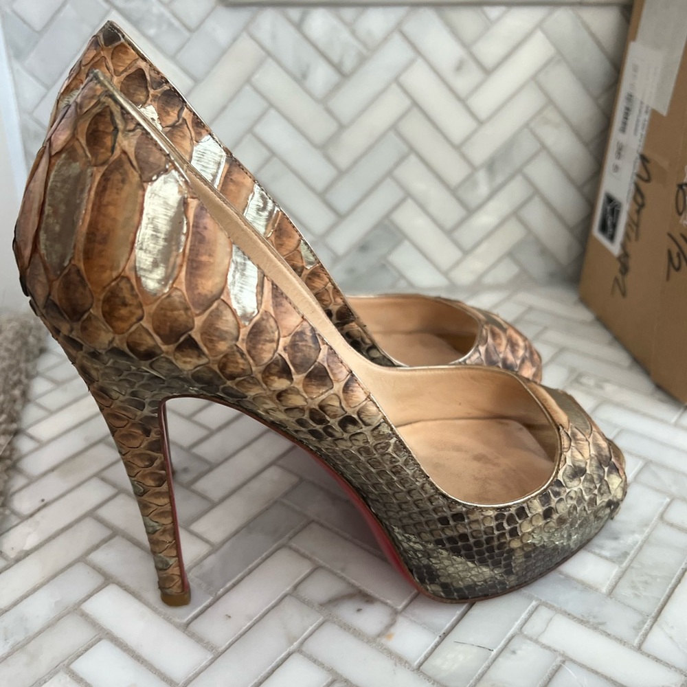 Christian Louboutin very prive 120 python pumps- size 36.5 - Picture 14 of 16